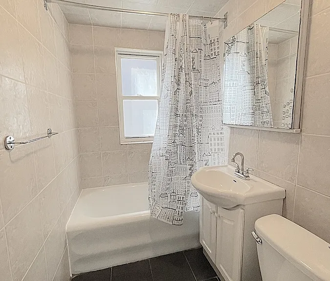 359 Hanna St W #2 — Photo 15