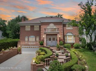 155 Coventry Rd, Staten Island, NY 10304