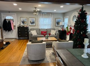 29 Tiverton Pkwy, Worcester, MA 01602