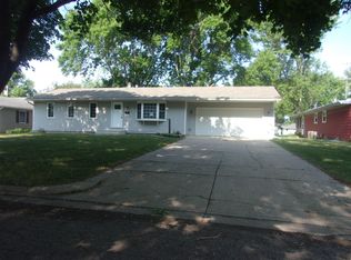 1809 Judd Ave N, Glencoe, MN 55336