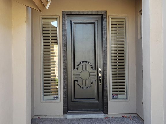 Front Entryway with portico