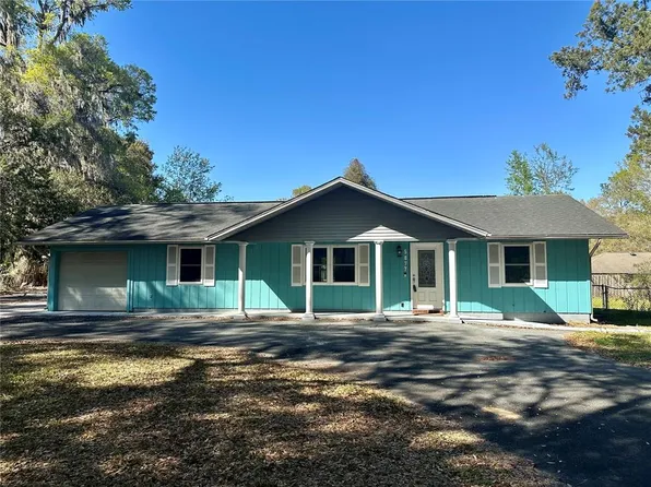 5877 NW 64th St, Ocala, FL 34482