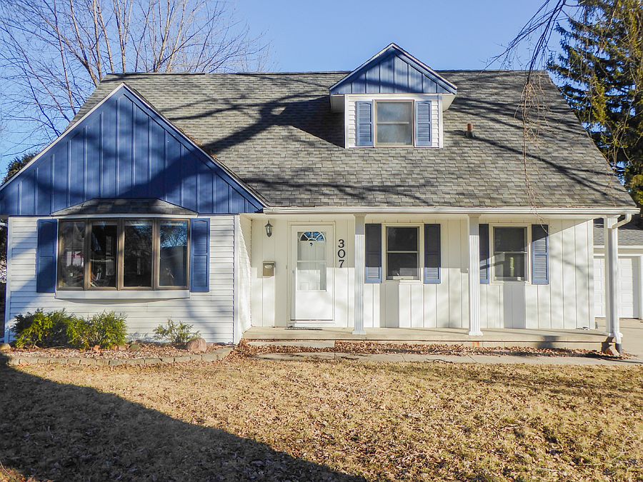 1st image of 307 Crestwood Ave