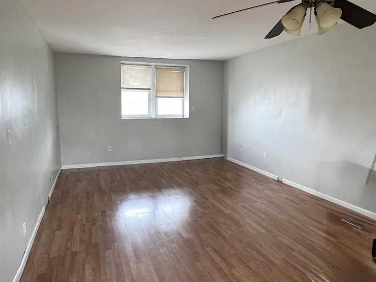 264 Morningstar Rd — Photo 5