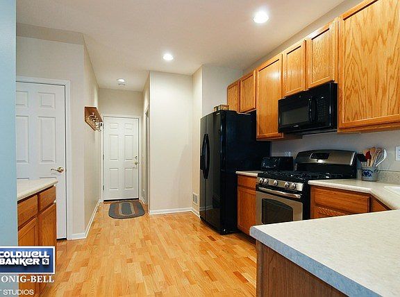 2nd image of 321 Abington Woods Dr