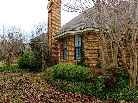 5th image of 212 Suntide Dr