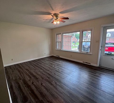 3rd image of 2212 Ferndale Rd