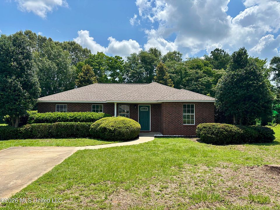 1st image of 101 Maci Ln