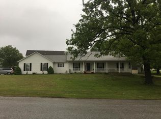 207 Fairway Dr, Carl Junction, MO 64834
