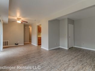 545 Alison Dr APT 3, Hummelstown, PA 17036