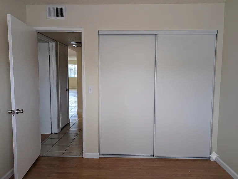 7464 Della Cir — Photo 15