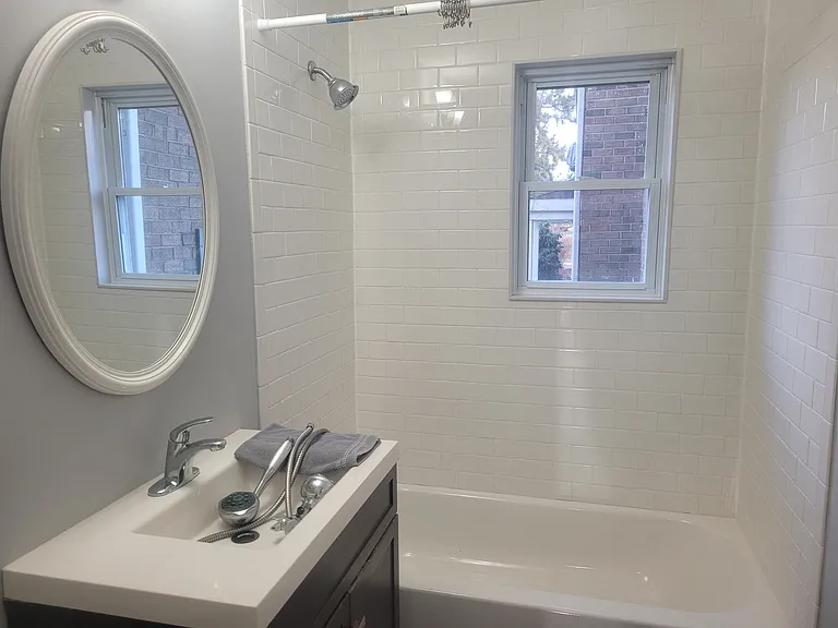 56 Manchester Ct #B — Photo 4