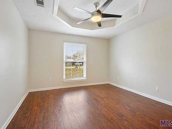 3rd image of 17535 Lawnside Ave