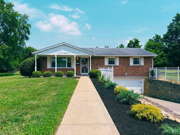 4982 Poinsettia Dr, Cincinnati, OH 45238
