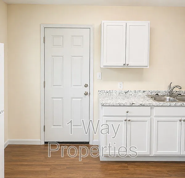 804 Garden Rd #1/2 — Photo 11