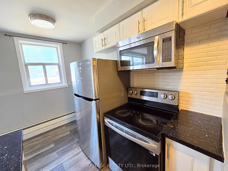 300 Montrave Ave #4 — Photo 9