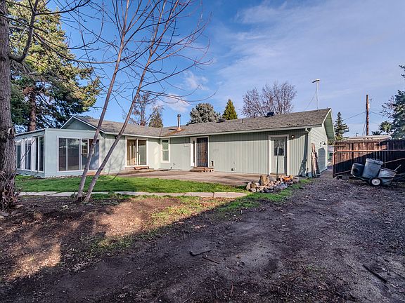 4th image of 2717 Elliott Ave