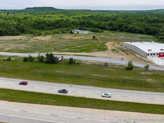 5th image of 2 Highway 75