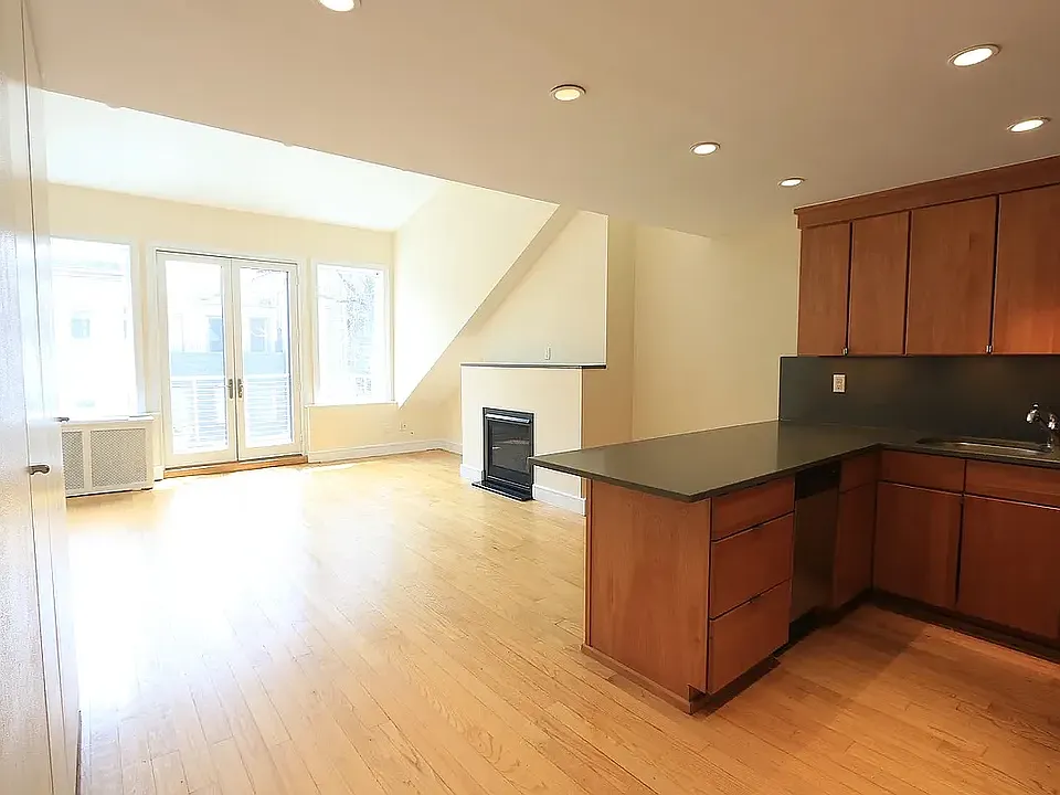 44 Carmine St #4