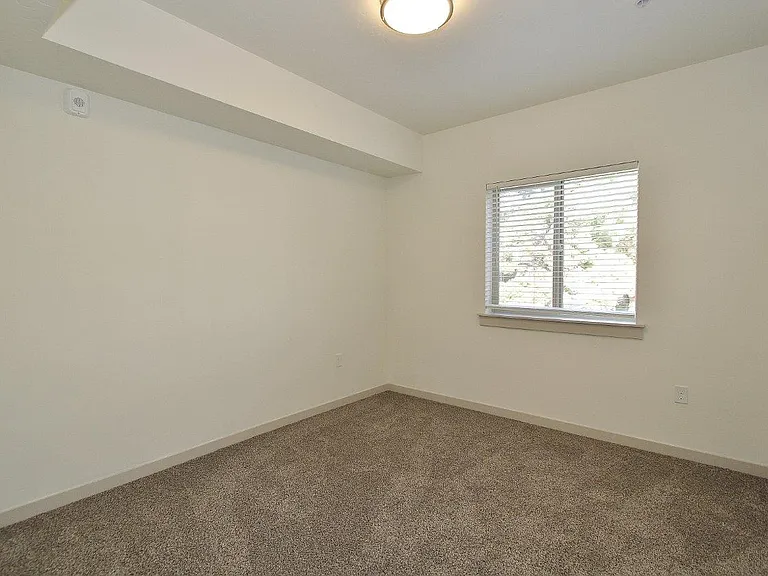 1714 N Cole Rd #106 — Photo 11