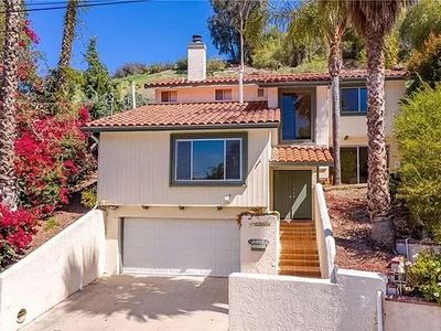 21805 Martinez St, Woodland Hills, CA, 91364