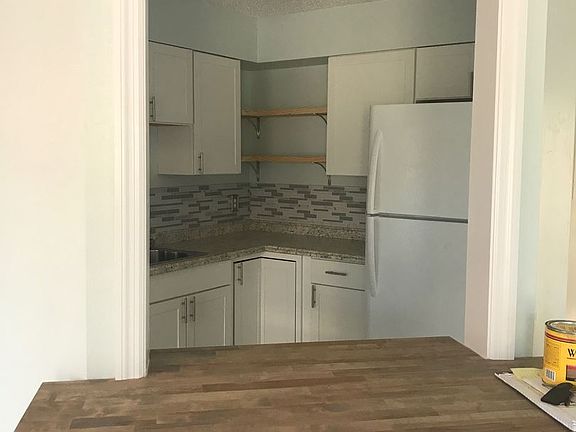 2nd image of 214 Hancock Bridge Pkwy APT 1