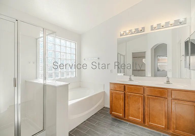 16867 W Belleview St — Photo 21