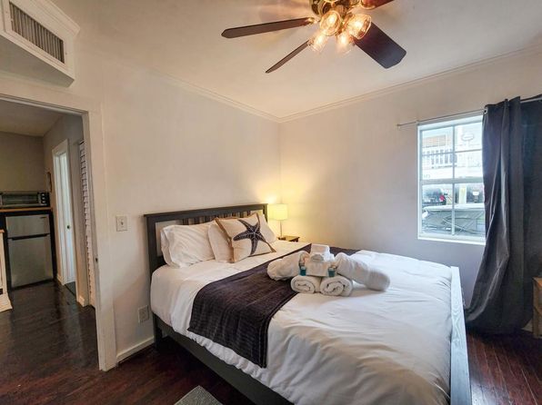 (undisclosed Address)