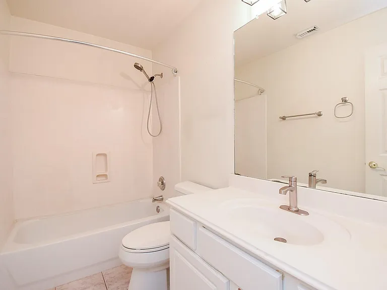 13646 Garden Grove Ct — Photo 26