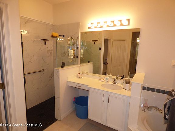 4th image of 6967 Floristana Dr