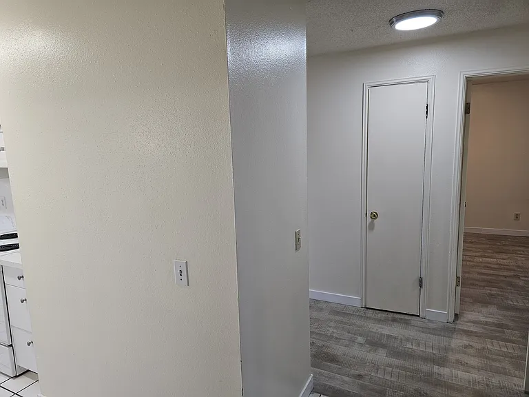 8046 NE Bothell Way #11 — Photo 7