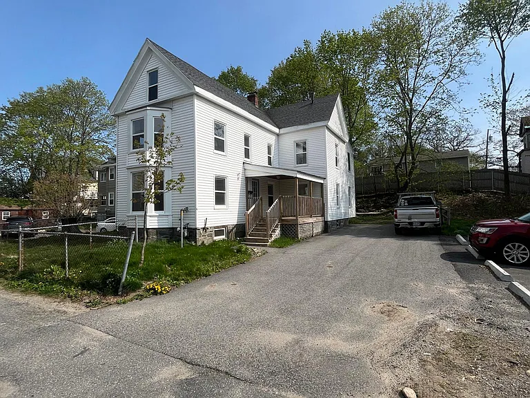 136R Highland St #1 — Photo 11