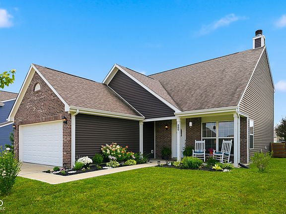 2nd image of 889 Cherry Tree Ln