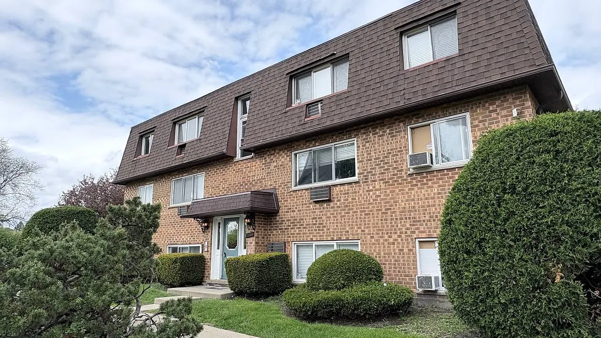 Building Photo - 1213 E Long Valley Dr #3B