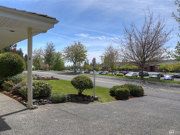 2nd image of 10603 Hillsboro Dr NW