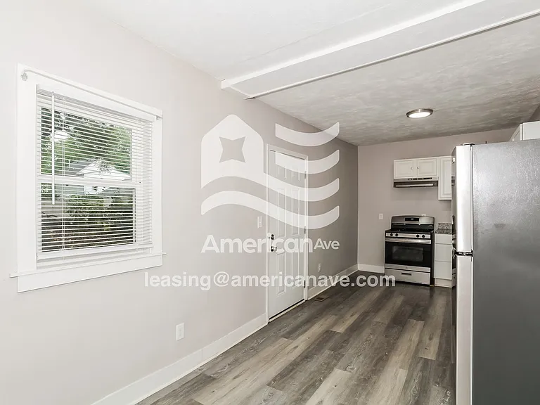 659988_006_dining_room_14009201.jpg