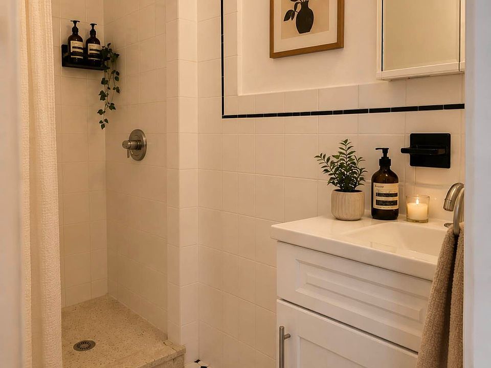 2nd image of 348 E 92nd St APT 1C