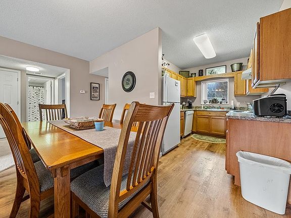 4th image of 205 Ogle Dr #512