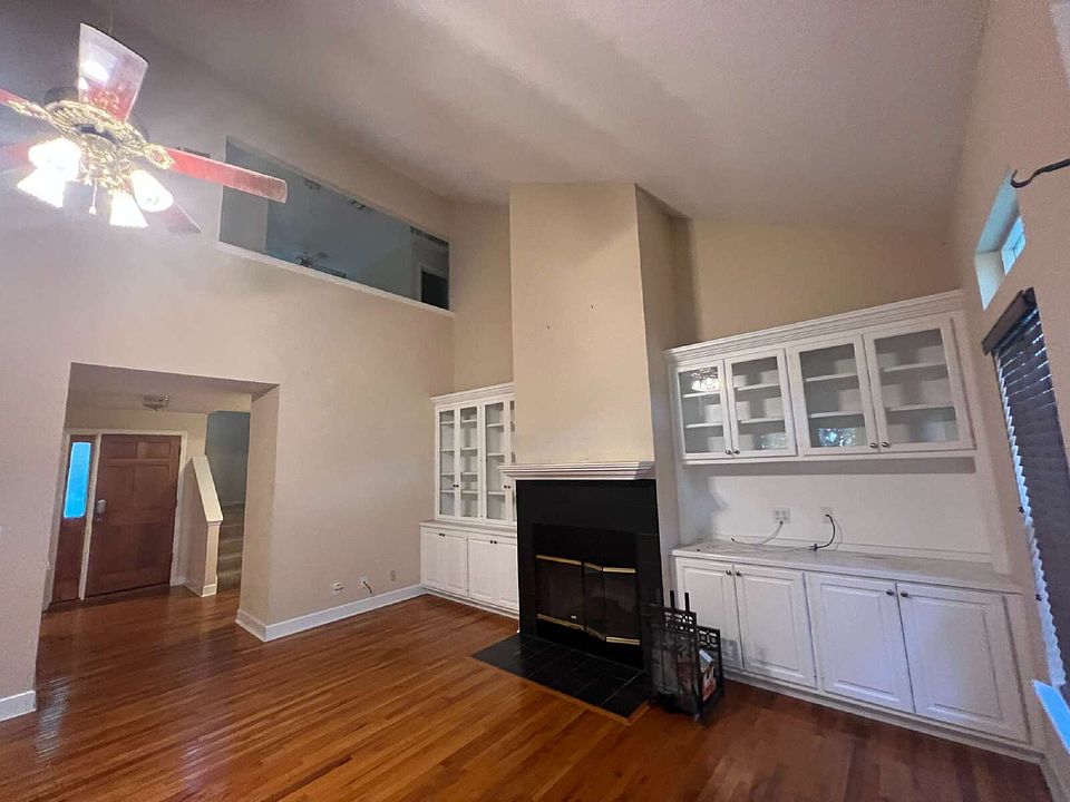 1st image of 257 Starmount Dr