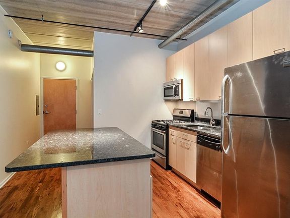 5th image of 1430 S Michigan Ave APT 208