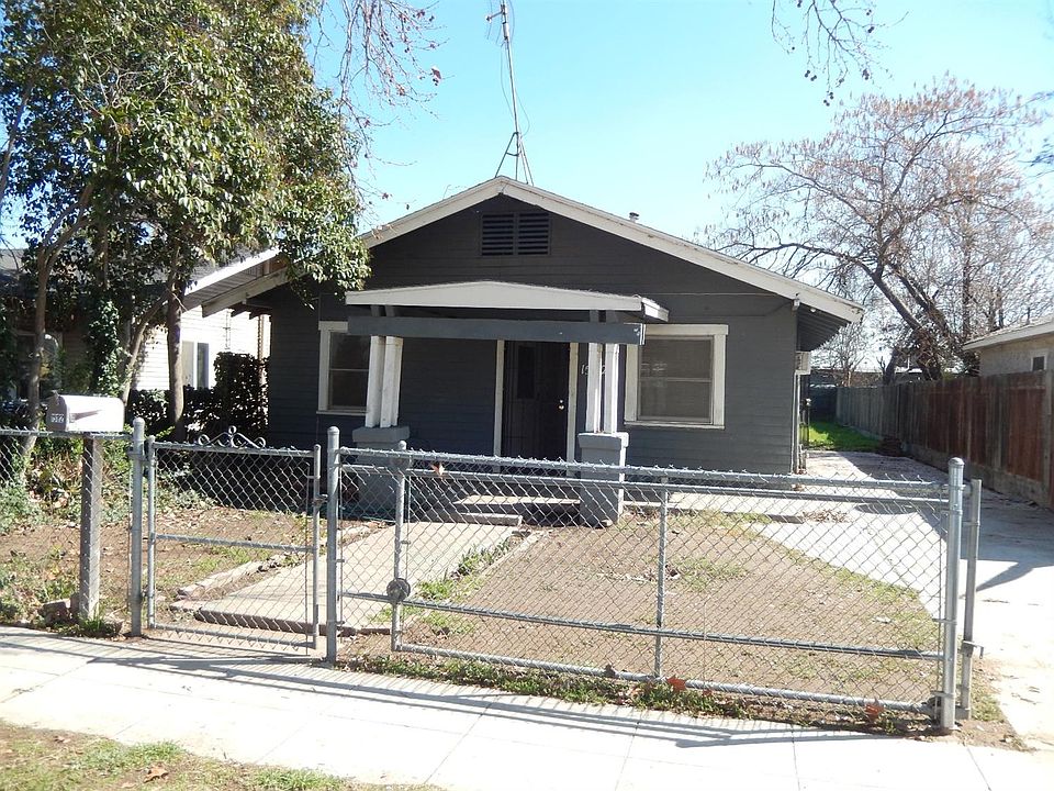 1st image of 1582 N Calaveras St