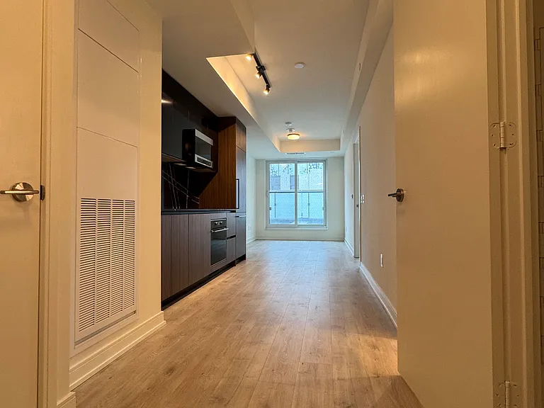 425 Front St E #313 — Photo 7
