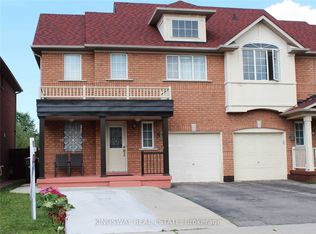 8 Blue Whale Blvd, Brampton, ON L6R 2M2