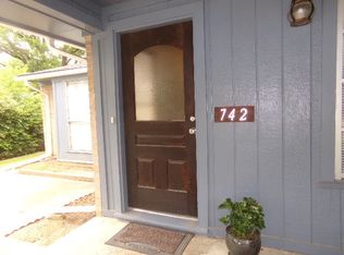 742 NW 14th St, Grand Prairie, TX 75050