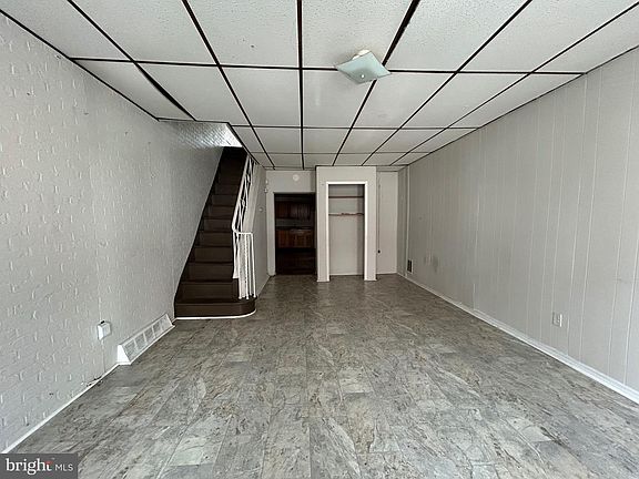 2nd image of 540 Fernon St