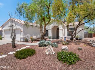 9563 N Crestone Dr, Tucson, AZ 85742