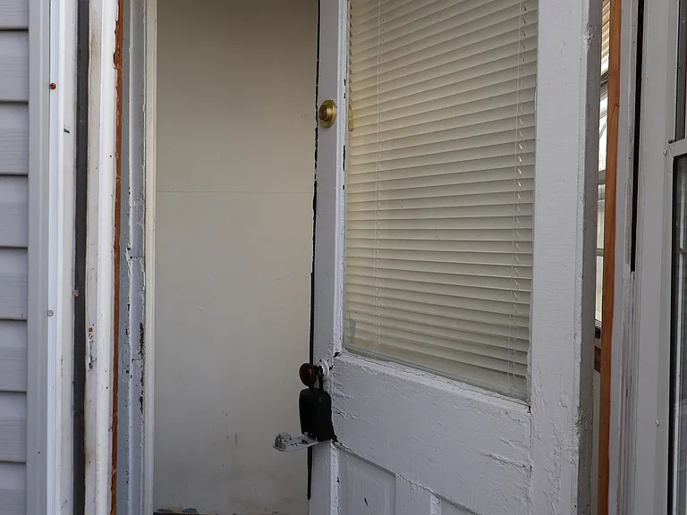 1326 Lafayette Ave #B — Photo 8