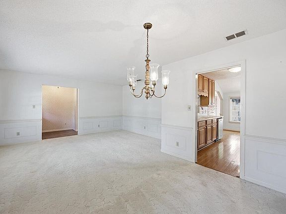 5th image of 1037 Yeamans Hall Rd