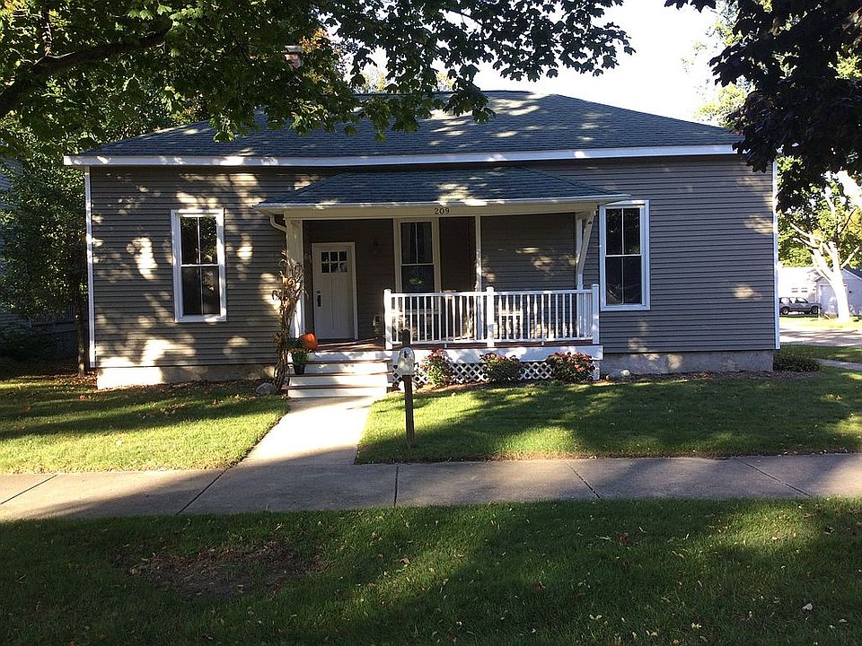 1st image of 209 N Gaylord Ave