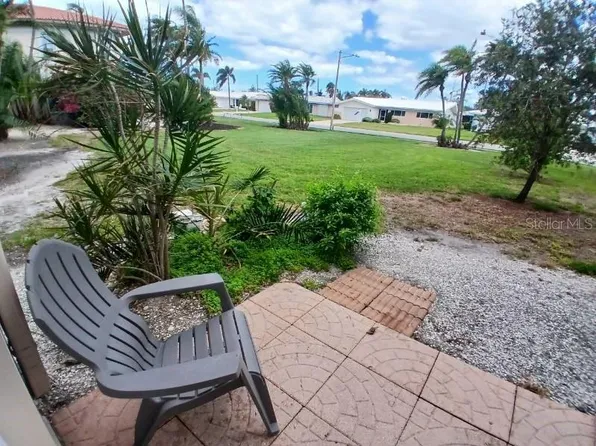 10350 Imperial Point Dr W APT 8, Largo, FL 33774